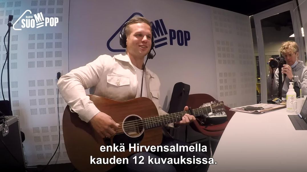 ⁣Hovimuusikko Ilkka - Kakskytä kautta Vain Elämää